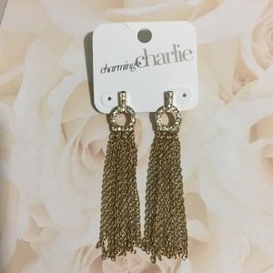 Charming charlie 1 pair earrings